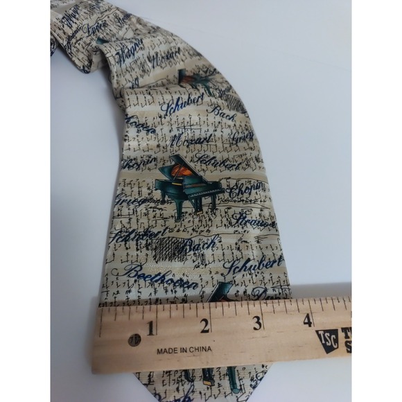 Museum Artifacts By SNI Beige Multicolor‎ Piano Music Theme 58" Silk Tie - Picture 4 of 4